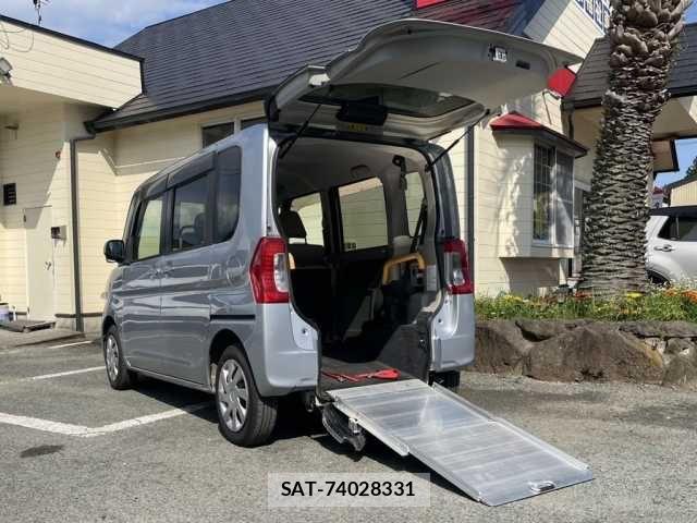 Daihatsu TANTO 2015-03 7225903-0