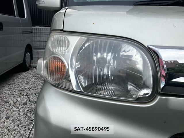 Daihatsu TANTO 2012-01 7225891-2