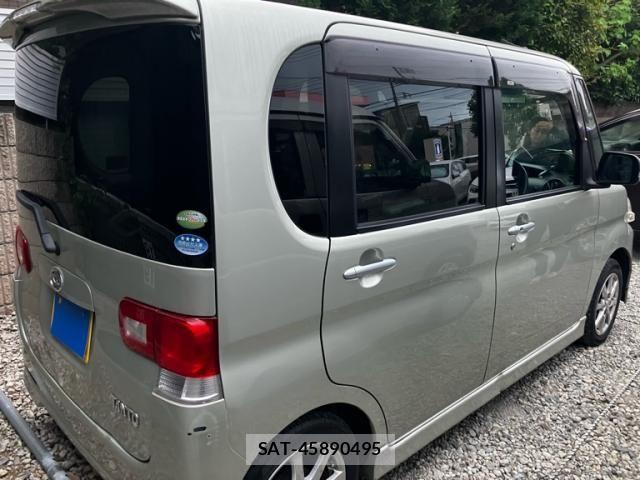 Daihatsu TANTO 2012-01 7225891-5