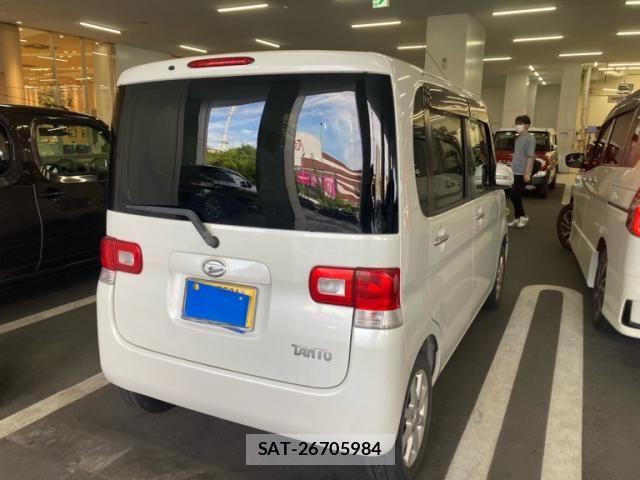 Daihatsu TANTO 2011-08 7225888-3