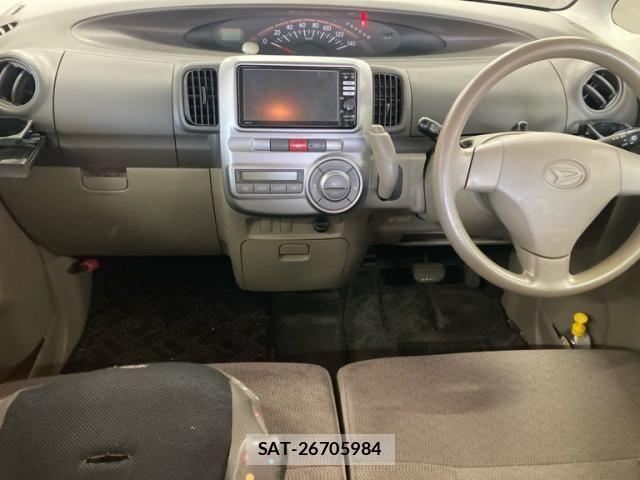 Daihatsu TANTO 2011-08 7225888-8
