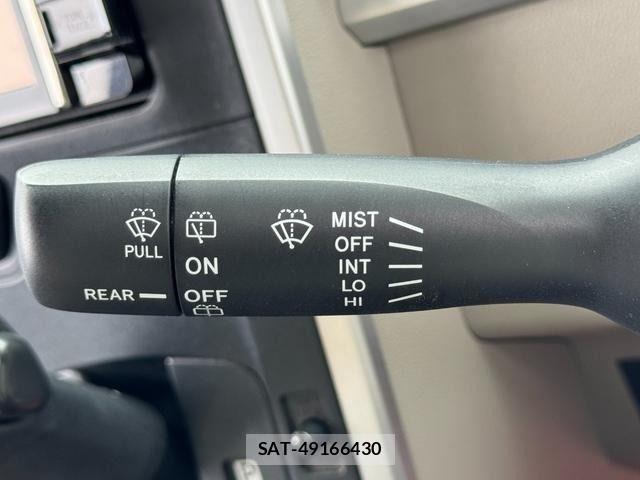 Daihatsu TANTO 2015-06 7225907-17