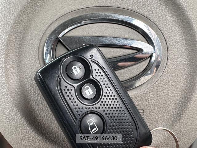 Daihatsu TANTO 2015-06 7225907-19