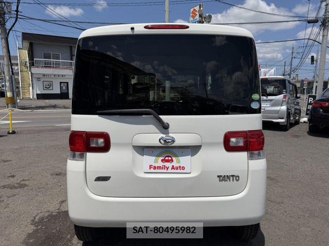 Daihatsu TANTO 2013-04 7225894-15