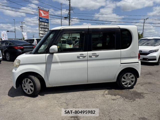Daihatsu TANTO 2013-04 7225894-6