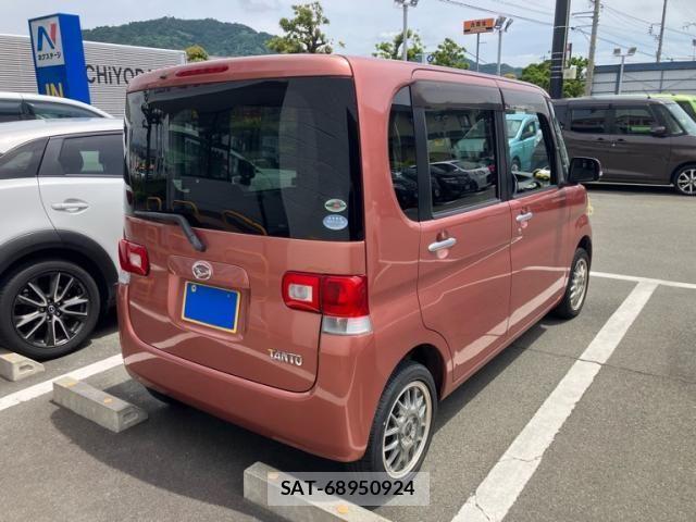 Daihatsu TANTO 2010-02 7225878-1