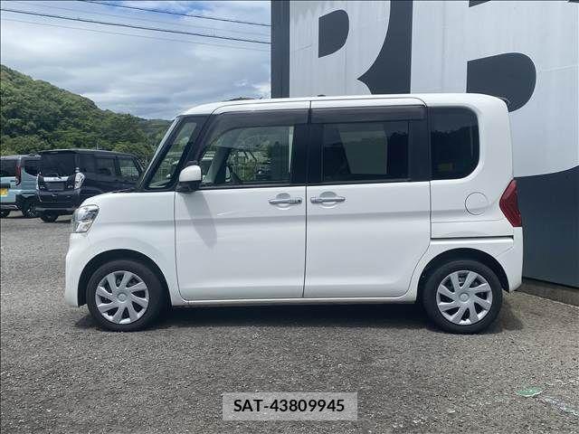 Daihatsu TANTO 2014-01 7225902-4