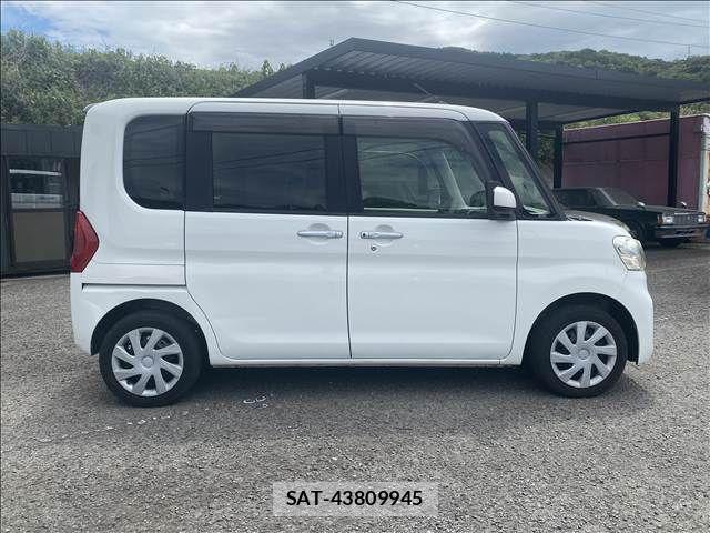 Daihatsu TANTO 2014-01 7225902-5