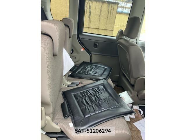 Daihatsu TANTO 2012-06 7225890-13