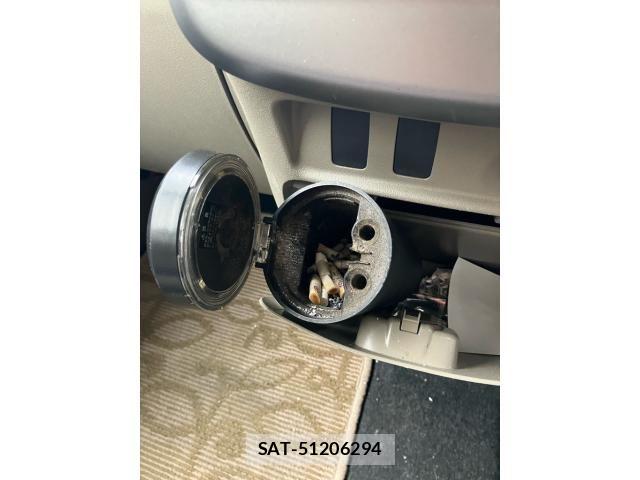 Daihatsu TANTO 2012-06 7225890-23