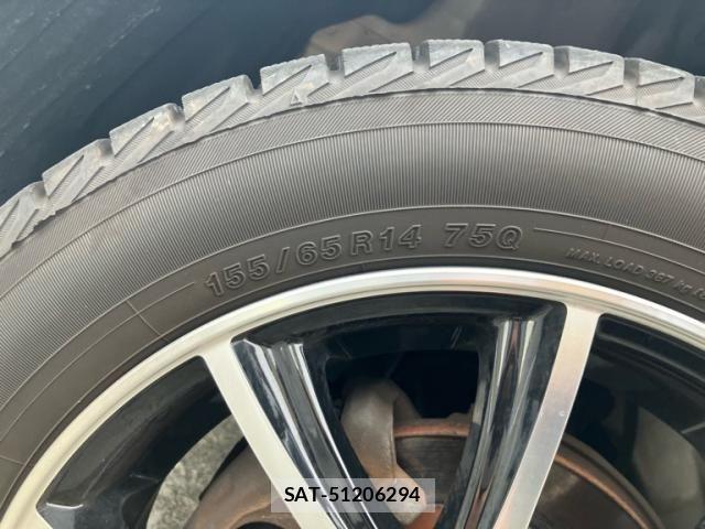 Daihatsu TANTO 2012-06 7225890-8