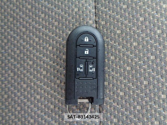 Daihatsu TANTO 2018-05 7225925-29
