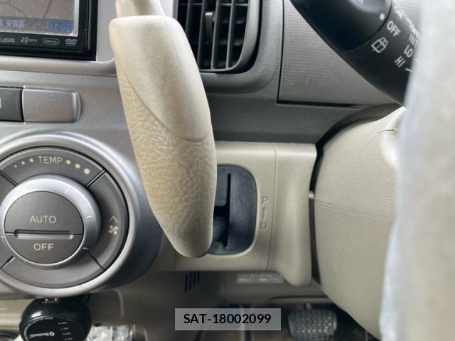 Daihatsu TANTO 2009-06 7225875-23