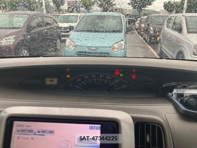 Daihatsu TANTO 2010-12 7225881-19