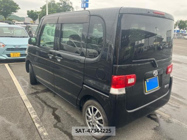 Daihatsu TANTO 2010-12 7225881-3