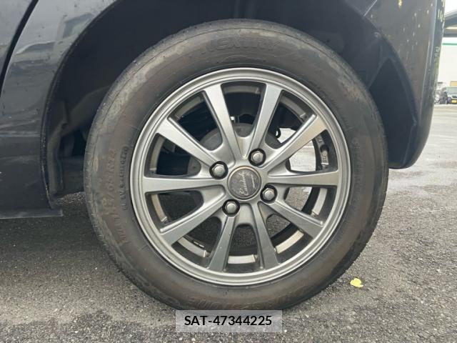 Daihatsu TANTO 2010-12 7225881-8