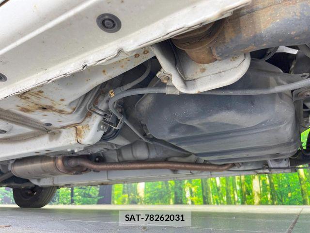 Daihatsu TANTO 2011-09 7225887-16