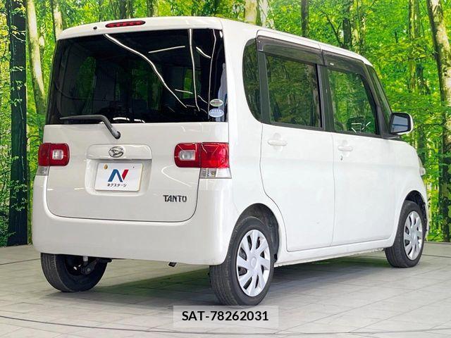 Daihatsu TANTO 2011-09 7225887-6