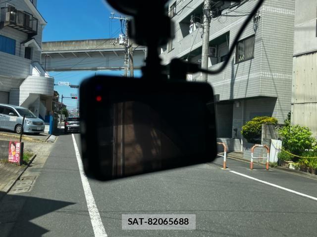 Daihatsu TANTO 2012-08 7217866-23