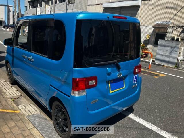 Daihatsu TANTO 2012-08 7217866-5