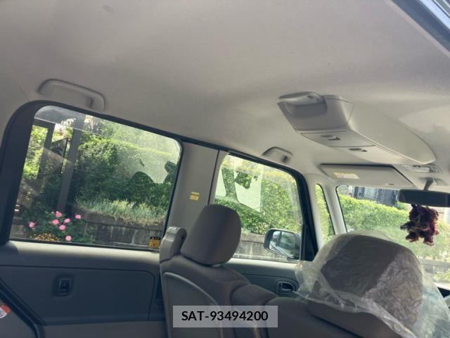 Daihatsu TANTO 2011-07 7225880-12