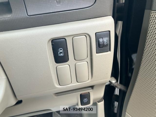 Daihatsu TANTO 2011-07 7225880-14