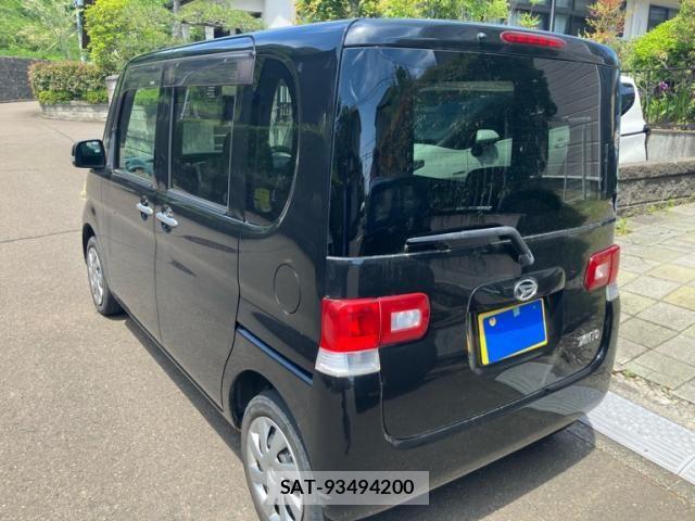 Daihatsu TANTO 2011-07 7225880-3