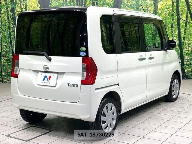 Daihatsu TANTO 2018-07 7218427-16