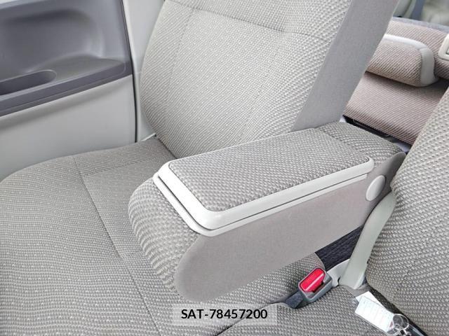 Daihatsu TANTO 2016-10 7225911-25