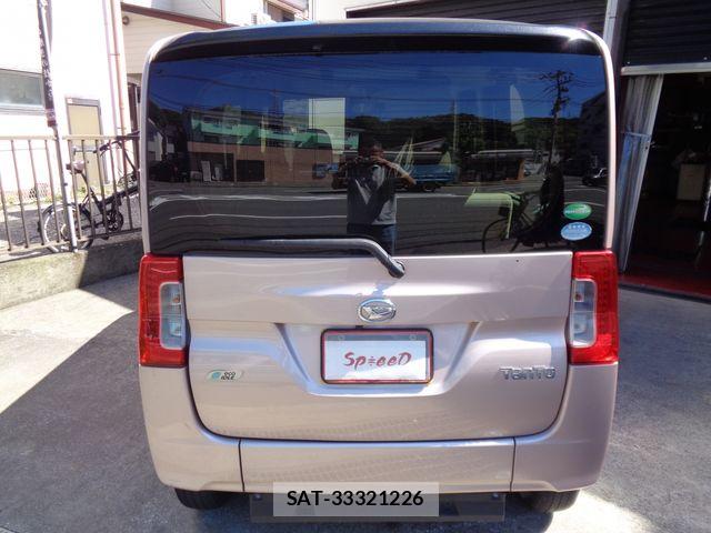Daihatsu TANTO 2014-11 7225904-12