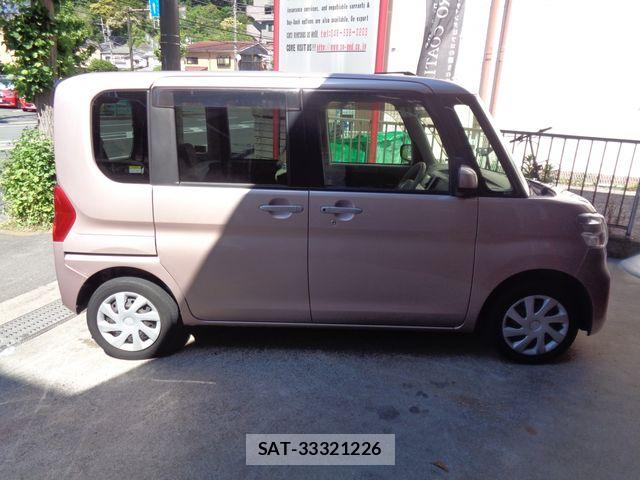 Daihatsu TANTO 2014-11 7225904-8
