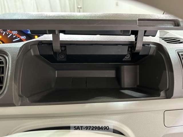 Daihatsu TANTO 2017-01 7225914-18