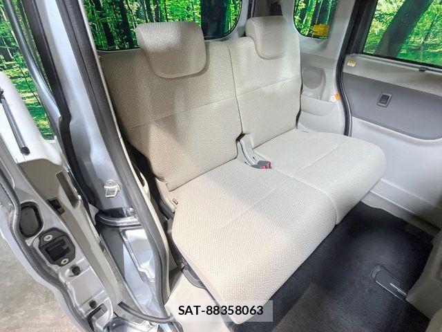 Daihatsu TANTO 2013-12 7225897-9