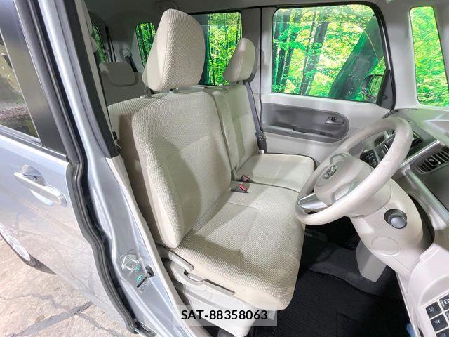 Daihatsu TANTO 2013-12 7225897-8