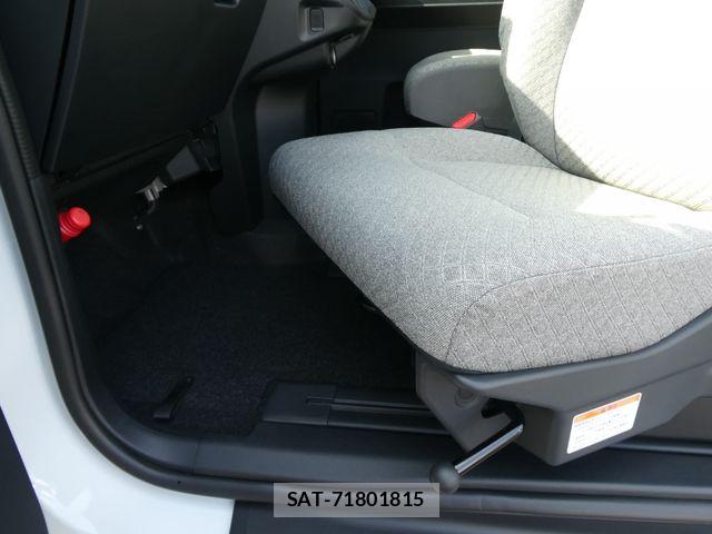 Daihatsu TANTO 2025-08 7225942-9