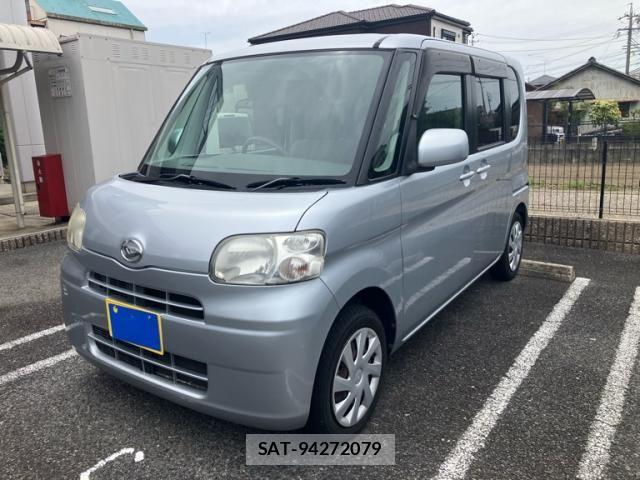 Daihatsu TANTO 2011-08 7252534-0