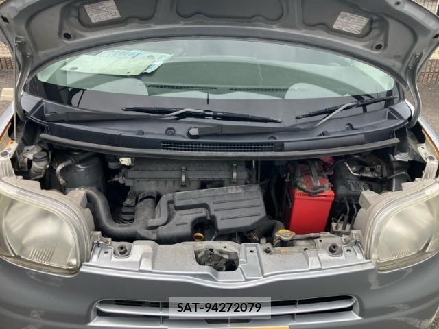 Daihatsu TANTO 2011-08 7252534-19
