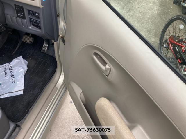 Daihatsu TANTO 2005-10 7252540-6