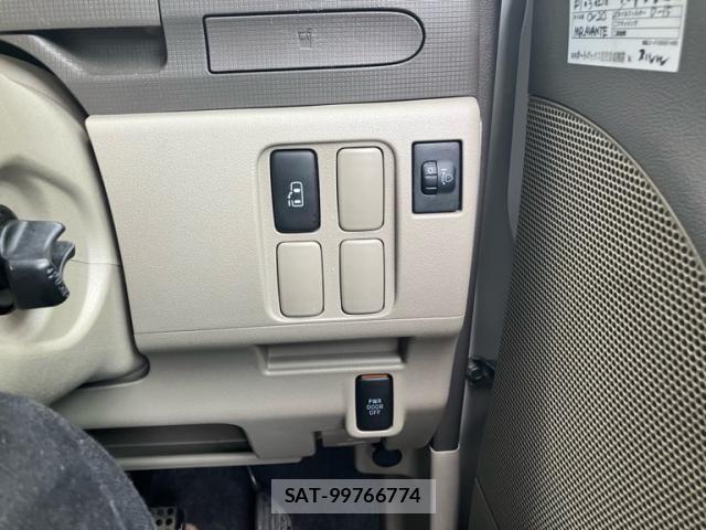 Daihatsu TANTO 2011-09 7252539-17