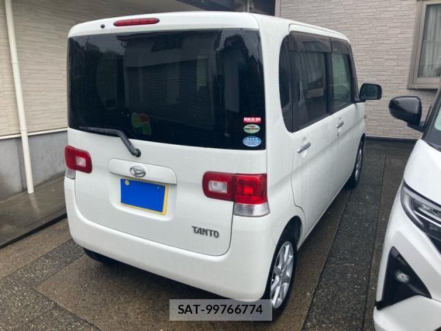 Daihatsu TANTO 2011-09 7252539-4