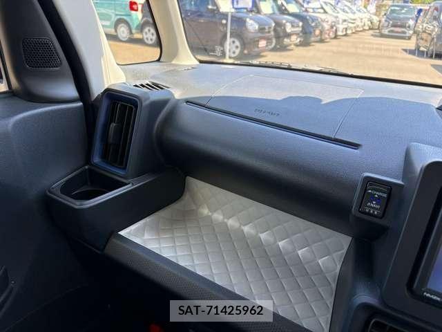 Daihatsu TANTO 2021-02 7252530-24