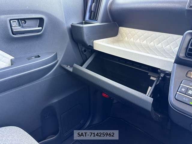 Daihatsu TANTO 2021-02 7252530-26