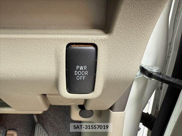 Daihatsu TANTO 2012-03 7252529-22