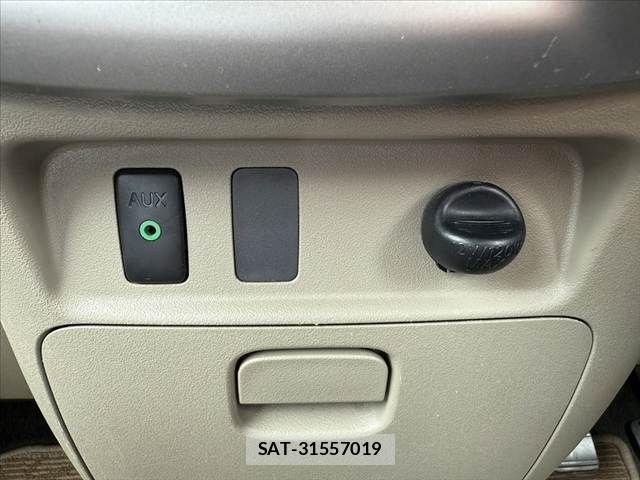 Daihatsu TANTO 2012-03 7252529-25