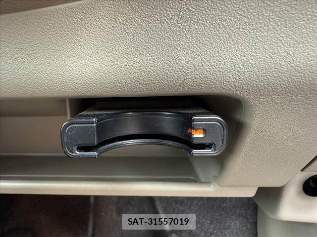 Daihatsu TANTO 2012-03 7252529-26
