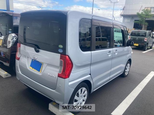 Daihatsu TANTO 2015-06 7252526-3