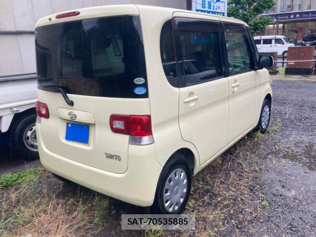 Daihatsu TANTO 2010-09 7272610-2