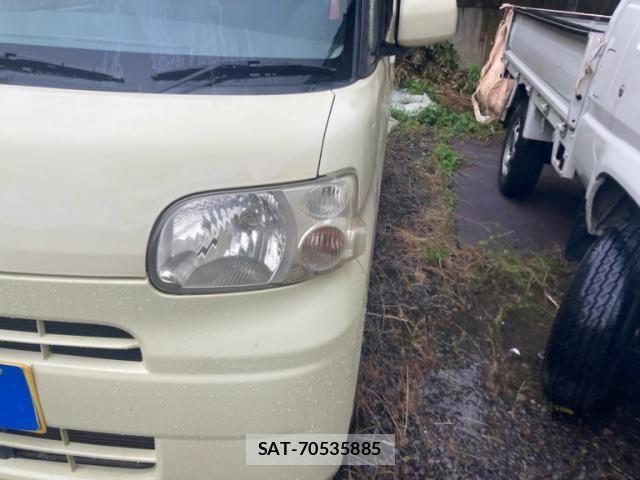 Daihatsu TANTO 2010-09 7272610-3