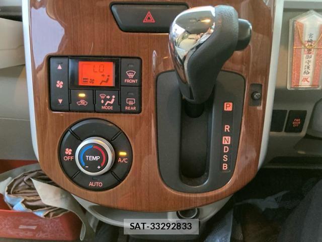 Daihatsu TANTO 2014-03 7273093-18