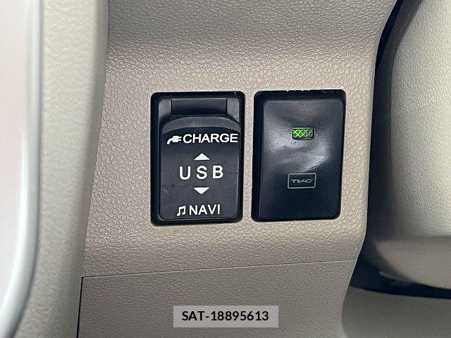 Daihatsu TANTO 2017-12 7272525-11